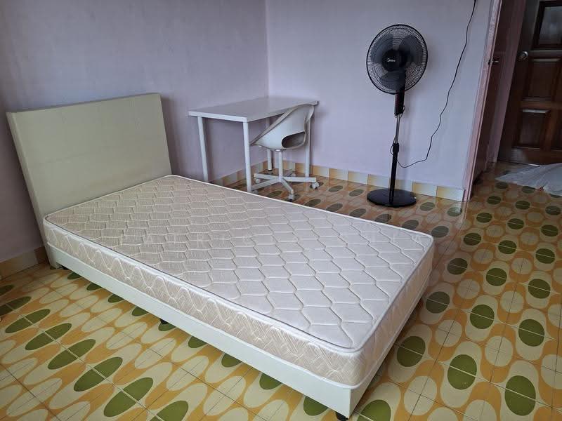 428 Ang Mo Kio Avenue 3, 428 Ang Mo Kio Avenue 3, Ang Mo Kio / Bishan / Thomson, Room Rental, 97 sqft, HDB Flat For Rent, by Patricia Chia, 500286002 - Bedroom - PropertyGuru.com.sg
