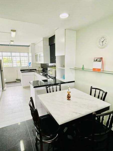 536 Bedok North Street 3, 536 Bedok North Street 3, Bedok / Upper East Coast, 2 Bedrooms, 732 sqft, HDB Flat For Rent, by Farhan ., 500286003 - Kitchen - PropertyGuru.com.sg