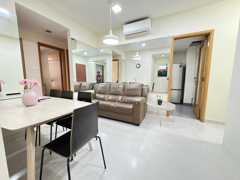 Atrium Residence, lor 28, Eunos / Geylang / Paya Lebar, Room Rental, 180 sqft, Condominium For Rent, by Joyce Tan, 500286010 - Living Room - PropertyGuru.com.sg