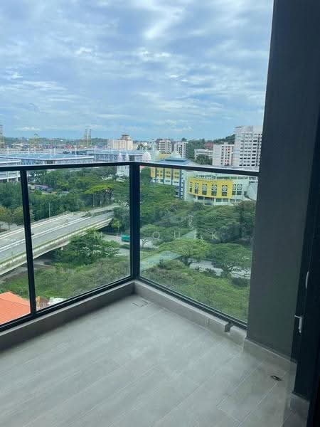 Avenue South Residence, 11 Silat Avenue, Alexandra / Commonwealth, 1 Bedroom, 527 sqft, Condominium For Sale, by MH Quek, 500286014 - Balcony - PropertyGuru.com.sg