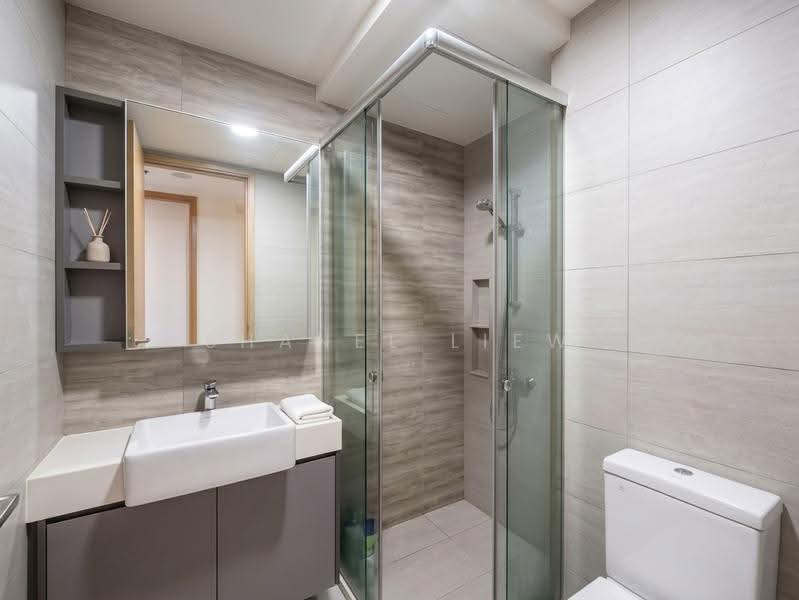 High Park Residences, 23 Fernvale Road, Seletar / Yio Chu Kang, 2 Bedrooms, 678 sqft, Condominium For Sale, by Shanel Liew, 500286018 - Bathroom - PropertyGuru.com.sg