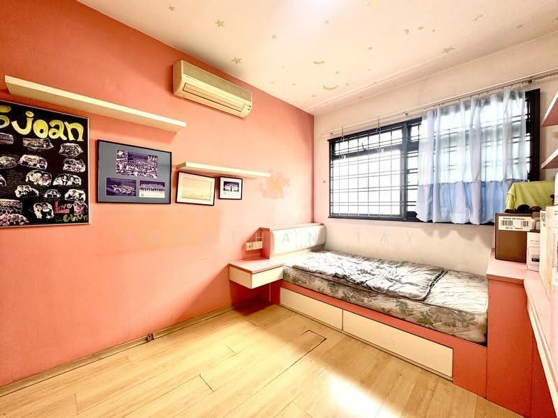 690D Choa Chu Kang Crescent, 690D Choa Chu Kang Crescent, Dairy Farm / Bukit Panjang / Choa Chu Kang, 3 Bedrooms, 980 sqft, HDB Flat For Sale, by Jonathan Tay, 500286037 - Bedroom - PropertyGuru.com.sg