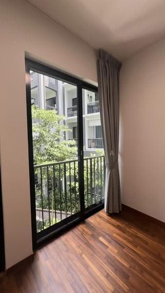 Mayfair Gardens, 8 Rifle Range Road, Clementi Park / Upper Bukit Timah, 2 Bedrooms, 753 sqft, Condominium For Sale, by Cecilia Yeo, 500286038 - Balcony - PropertyGuru.com.sg
