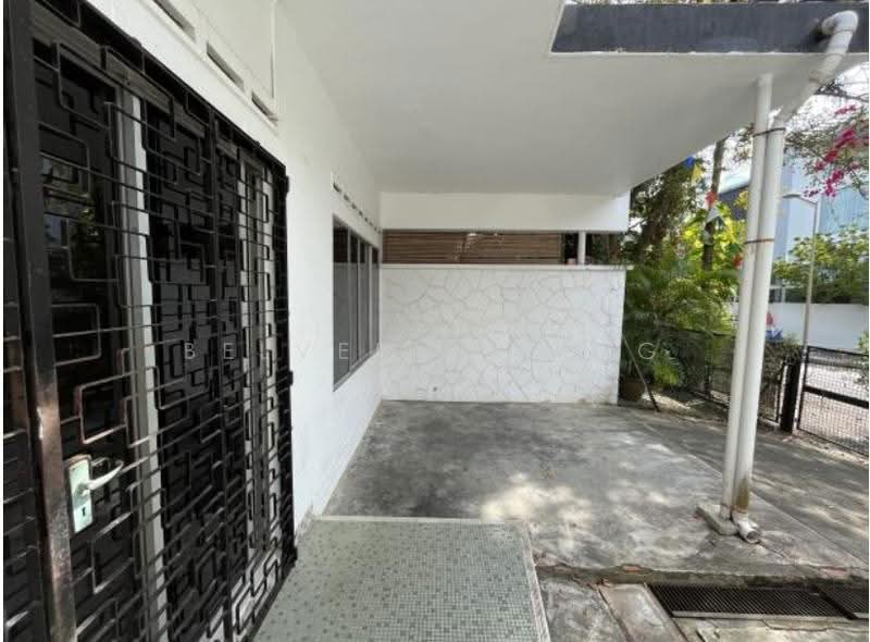 Simpang Bedok East Village Landed House, Jalan Pari Kakis, Bedok / Upper East Coast, 3 Bedrooms, 2,139 sqft, Terraced House For Rent, by Belverie Tang 邓瑞霞, 500286045 - Exterior - PropertyGuru.com.sg