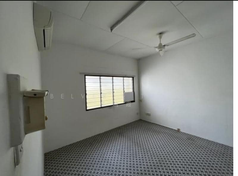 Simpang Bedok East Village Landed House, Jalan Pari Kakis, Bedok / Upper East Coast, 3 Bedrooms, 2,139 sqft, Terraced House For Rent, by Belverie Tang 邓瑞霞, 500286045 - Interior - PropertyGuru.com.sg