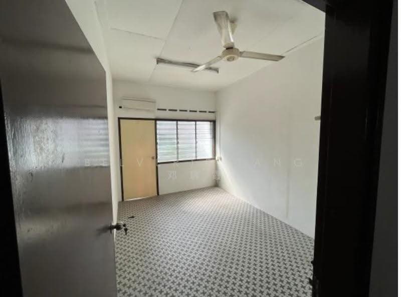 Simpang Bedok East Village Landed House, Jalan Pari Kakis, Bedok / Upper East Coast, 3 Bedrooms, 2,139 sqft, Terraced House For Rent, by Belverie Tang 邓瑞霞, 500286045 - Interior - PropertyGuru.com.sg