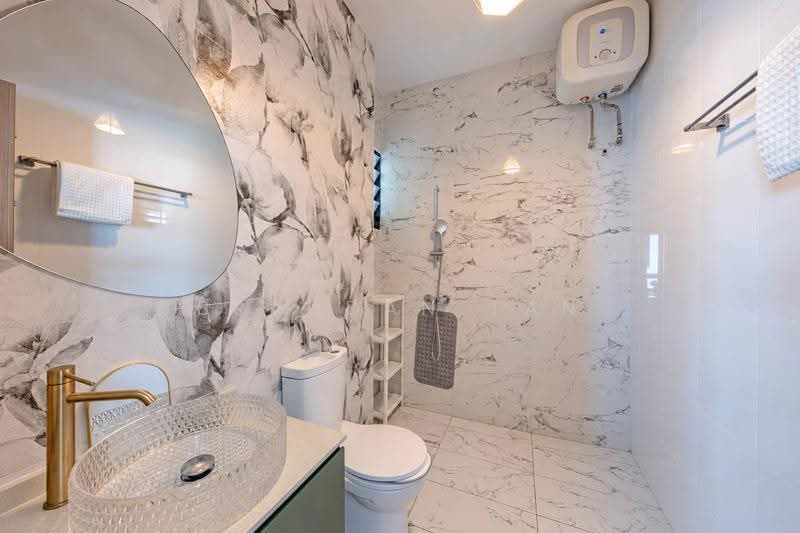 413B Northshore Drive, 413B Northshore Drive, Hougang / Punggol / Sengkang, 3 Bedrooms, 1,012 sqft, HDB Flat For Sale, by Brandan Tan, 500286047 - Bathroom - PropertyGuru.com.sg