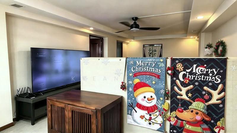 303 Serangoon Avenue 2, 303 Serangoon Avenue 2, Hougang / Punggol / Sengkang, Room Rental, 743 sqft, HDB Flat For Rent, by Kyean Lim, 500286053 - Living Room - PropertyGuru.com.sg