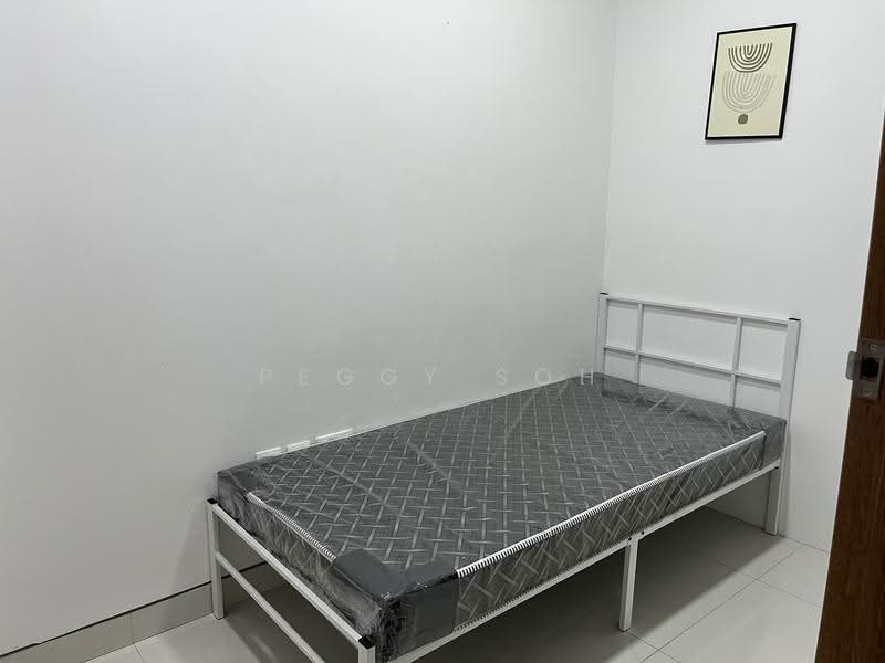 619 Bukit Timah min 3 mths asap, Tanglin / Holland / Bukit Timah, 4 Bedrooms, 1,200 sqft, Apartment For Rent, by Peggy Soh, 500286060 - Bedroom - PropertyGuru.com.sg