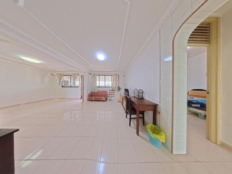 246 Bangkit Road, 246 Bangkit Road, Dairy Farm / Bukit Panjang / Choa Chu Kang, 3 Bedrooms, 1,119 sqft, HDB Flat For Sale, by William Hong, 500286073 - Living Room - PropertyGuru.com.sg