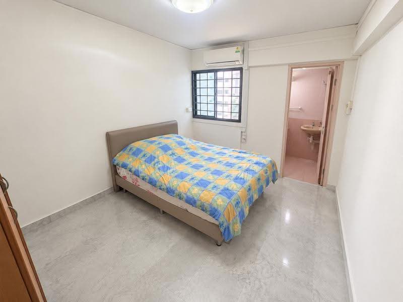 812 Tampines Avenue 4, 812 Tampines Avenue 4, Pasir Ris / Tampines, 3 Bedrooms, 980 sqft, HDB Flat For Sale, by Alice Ong, 500286077 - Bedroom - PropertyGuru.com.sg