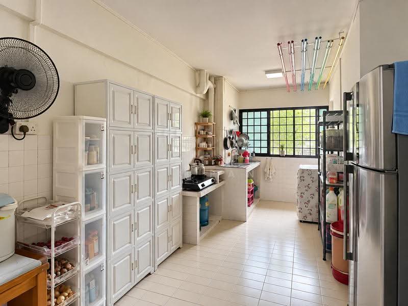 210 Hougang Street 21, 210 Hougang Street 21, Hougang / Punggol / Sengkang, 2 Bedrooms, 797 sqft, HDB Flat For Sale, by Jack Pang, 500286081 - Kitchen - PropertyGuru.com.sg