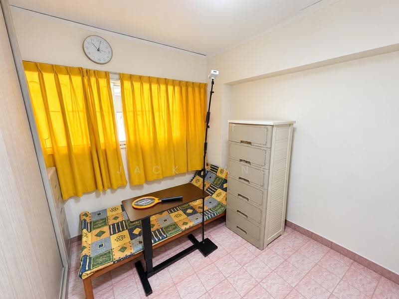 210 Hougang Street 21, 210 Hougang Street 21, Hougang / Punggol / Sengkang, 2 Bedrooms, 797 sqft, HDB Flat For Sale, by Jack Pang, 500286081 - Bedroom - PropertyGuru.com.sg