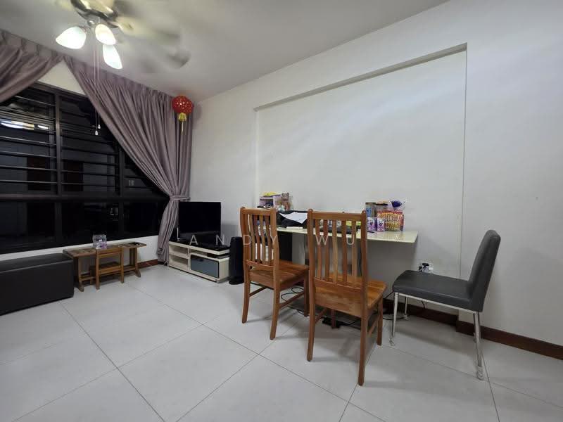 547D Segar Road, 547D Segar Road, Dairy Farm / Bukit Panjang / Choa Chu Kang, 2 Bedrooms, 721 sqft, HDB Flat For Sale, by Andy Wu, 500286092 - Living Room - PropertyGuru.com.sg