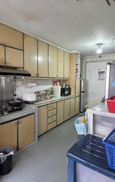 410 Commonwealth Avenue West, 410 Commonwealth Avenue West, Buona Vista / West Coast / Clementi New Town, 3 Bedrooms, 1,043 sqft, HDB Flat For Sale, by Lee Christina, 500286110 - Kitchen - PropertyGuru.com.sg