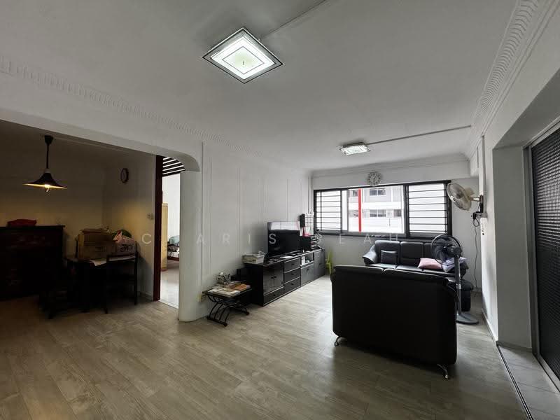 445 Hougang Avenue 8, 445 Hougang Avenue 8, Hougang / Punggol / Sengkang, 3 Bedrooms, 1,109 sqft, HDB Flat For Rent, by Charis Seah, 500286111 - Living Room - PropertyGuru.com.sg