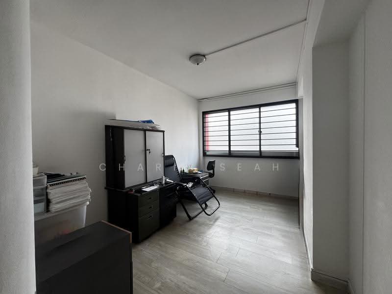 445 Hougang Avenue 8, 445 Hougang Avenue 8, Hougang / Punggol / Sengkang, 3 Bedrooms, 1,109 sqft, HDB Flat For Rent, by Charis Seah, 500286111 - Bedroom 2 - PropertyGuru.com.sg