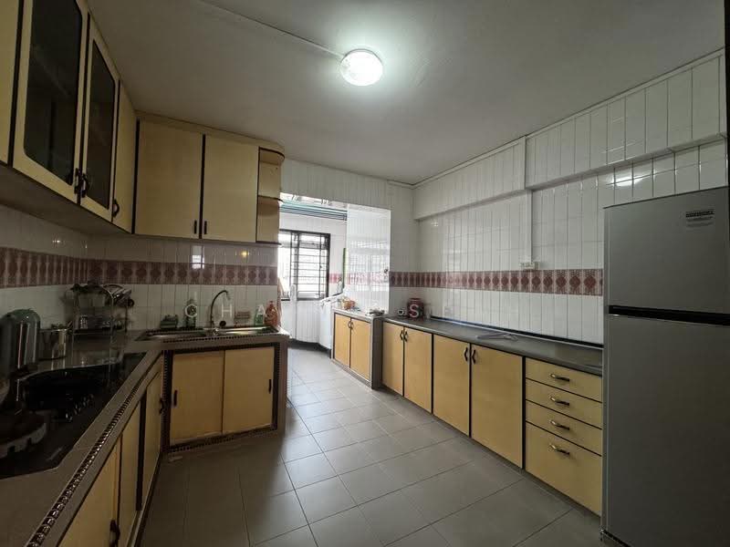 445 Hougang Avenue 8, 445 Hougang Avenue 8, Hougang / Punggol / Sengkang, 3 Bedrooms, 1,109 sqft, HDB Flat For Rent, by Charis Seah, 500286111 - Kitchen - PropertyGuru.com.sg
