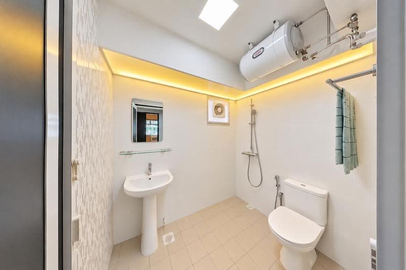 801D Keat Hong Close, 801D Keat Hong Close, Dairy Farm / Bukit Panjang / Choa Chu Kang, 4 Bedrooms, 1,216 sqft, HDB Flat For Sale, by Alex Lee, 500286119 - Bathroom - PropertyGuru.com.sg
