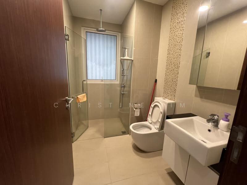 8 Bassein, 8 Bassein Road, Newton / Novena, 1 Bedroom, 452 sqft, Condominium For Sale, by Christine Lim, 500286124 - Bathroom - PropertyGuru.com.sg