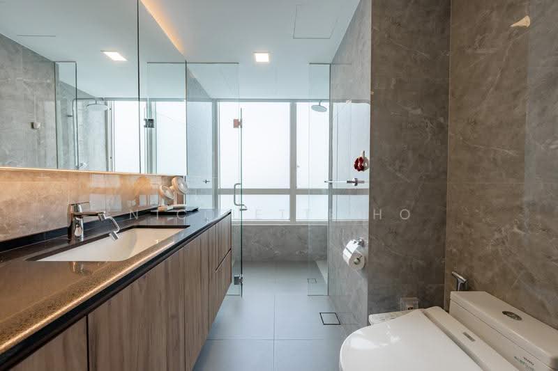 The Sea View, 33 Amber Road, East Coast / Marine Parade, 3 Bedrooms, 1,410 sqft, Condominium For Sale, by Nicolette Ho, 500286128 - Bathroom - PropertyGuru.com.sg