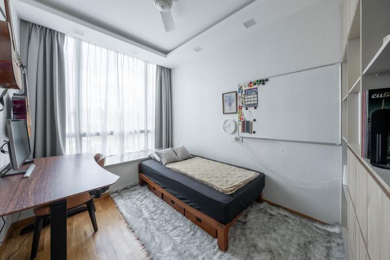 The Sea View, 33 Amber Road, East Coast / Marine Parade, 3 Bedrooms, 1,410 sqft, Condominium For Sale, by Nicolette Ho, 500286128 - Bedroom - PropertyGuru.com.sg