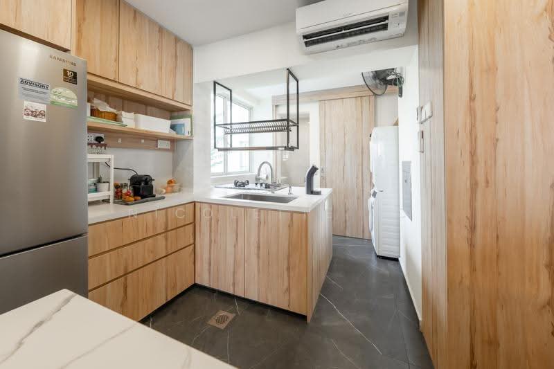 The Sea View, 33 Amber Road, East Coast / Marine Parade, 3 Bedrooms, 1,410 sqft, Condominium For Sale, by Nicolette Ho, 500286128 - Kitchen - PropertyGuru.com.sg
