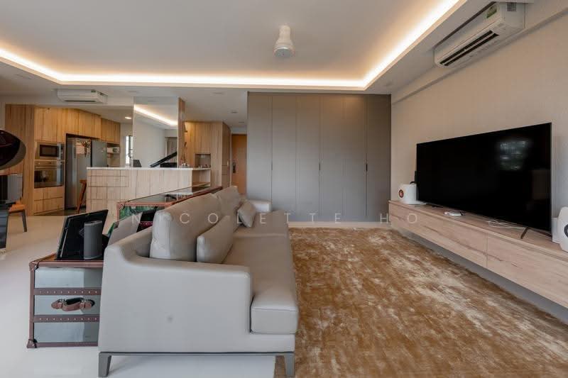 The Sea View, 33 Amber Road, East Coast / Marine Parade, 3 Bedrooms, 1,410 sqft, Condominium For Sale, by Nicolette Ho, 500286128 - Living Room - PropertyGuru.com.sg