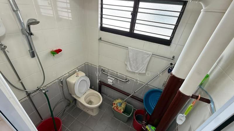 914 Tampines Street 91, 914 Tampines Street 91, Pasir Ris / Tampines, 2 Bedrooms, 73 sqft, HDB Flat For Sale, by Soo Wei Rong (Kris), 500286131 - Bathroom - PropertyGuru.com.sg