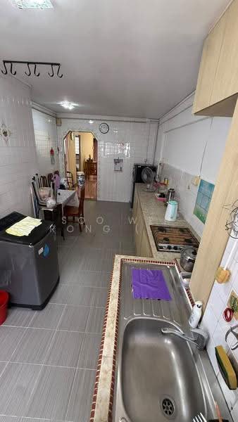 914 Tampines Street 91, 914 Tampines Street 91, Pasir Ris / Tampines, 2 Bedrooms, 73 sqft, HDB Flat For Sale, by Soo Wei Rong (Kris), 500286131 - Kitchen - PropertyGuru.com.sg