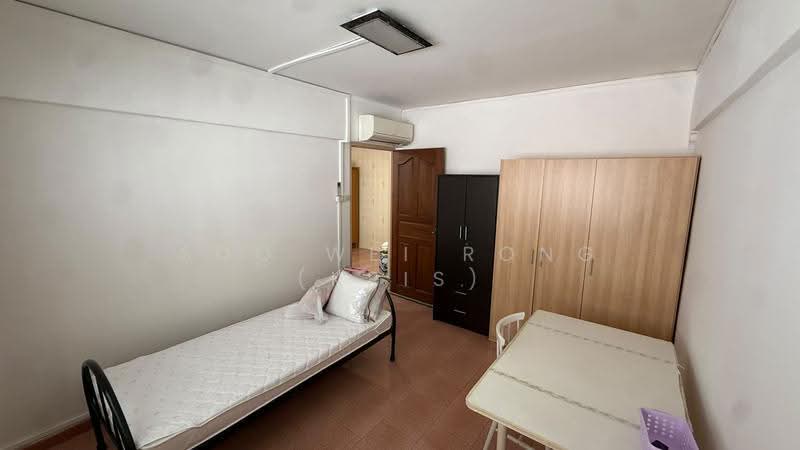 914 Tampines Street 91, 914 Tampines Street 91, Pasir Ris / Tampines, 2 Bedrooms, 73 sqft, HDB Flat For Sale, by Soo Wei Rong (Kris), 500286131 - Bedroom - PropertyGuru.com.sg