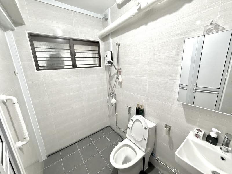 602 Woodlands Drive 42, 602 Woodlands Drive 42, Admiralty / Woodlands, Room Rental, 300 sqft, HDB Flat For Rent, by Leen Yap, 500286134 - Bathroom - PropertyGuru.com.sg