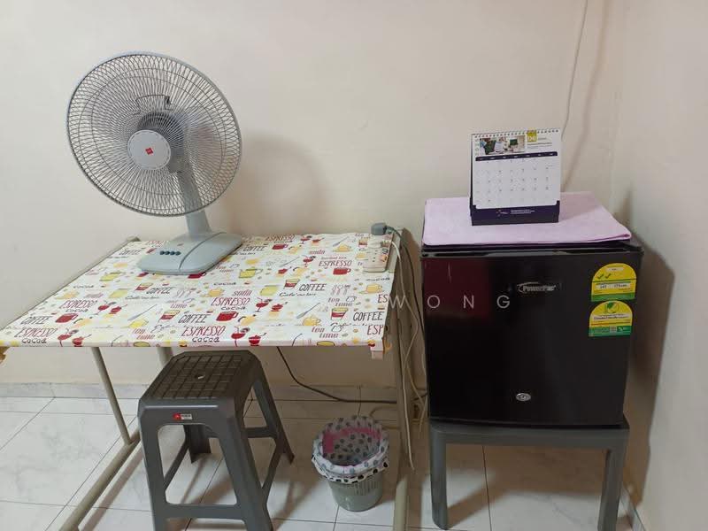 450 Clementi Avenue 3, 450 Clementi Avenue 3, Buona Vista / West Coast / Clementi New Town, Room Rental, 130 sqft, HDB Flat For Rent, by Eunice Wong, 500286145 - PropertyGuru.com.sg