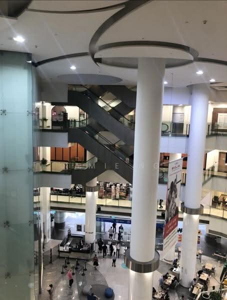 The Central, 6 Eu Tong Sen Street, Boat Quay / Raffles Place / Marina, 1,163 sqft, Mall Shop For Rent, by Jamie Ng, 500286154 - CommercialGuru.com.sg