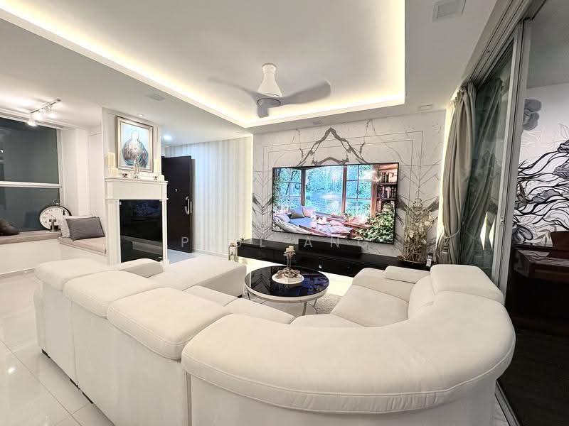 273B Bishan Street 24, 273B Bishan Street 24, Ang Mo Kio / Bishan / Thomson, 3 Bedrooms, 1,292 sqft, HDB Flat For Sale, by Paul Ang, 500286157 - Living Room Call 87897719 - PropertyGuru.com.sg
