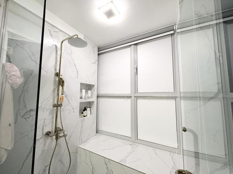 273B Bishan Street 24, 273B Bishan Street 24, Ang Mo Kio / Bishan / Thomson, 3 Bedrooms, 1,292 sqft, HDB Flat For Sale, by Paul Ang, 500286157 - Master Bath Call 87897719 - PropertyGuru.com.sg