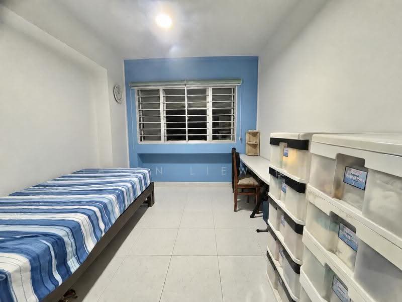 666 Jalan Damai, 666 Jalan Damai, Eunos / Geylang / Paya Lebar, 3 Bedrooms, 1,119 sqft, HDB Flat For Sale, by Jason Liew 俊明, 500286172 - Bedroom - PropertyGuru.com.sg