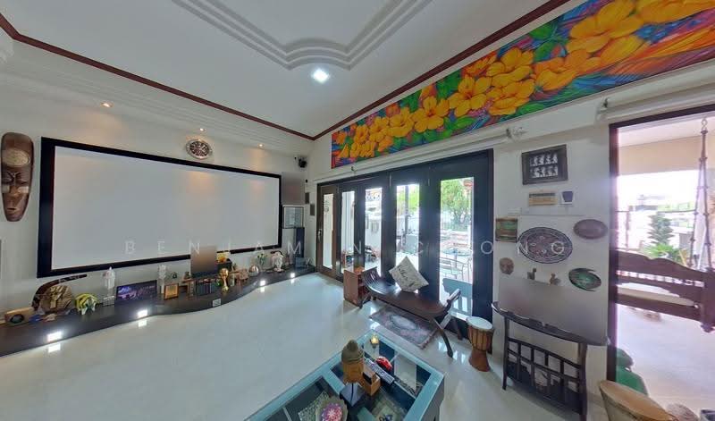 Well Maintained Freehold 3-Storey Terrace, 6 Beds in Avila Terrace, Mariam Way, Changi Airport / Changi Village, 6 Bedrooms, 3,500 sqft, Terraced House For Sale, by Benjamin Chong, 500286183 - Living Room - PropertyGuru.com.sg