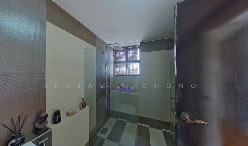 Well Maintained Freehold 3-Storey Terrace, 6 Beds in Avila Terrace, Mariam Way, Changi Airport / Changi Village, 6 Bedrooms, 3,500 sqft, Terraced House For Sale, by Benjamin Chong, 500286183 - Bathroom - PropertyGuru.com.sg