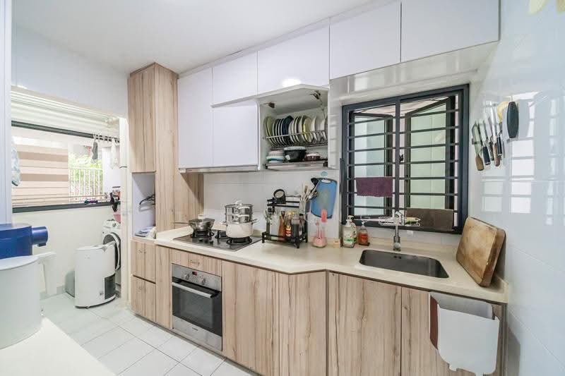 87 Dawson Road, 87 Dawson Road, Alexandra / Commonwealth, 3 Bedrooms, 893 sqft, HDB Flat For Sale, by Ted Wong, 500286184 - Kitchen - PropertyGuru.com.sg
