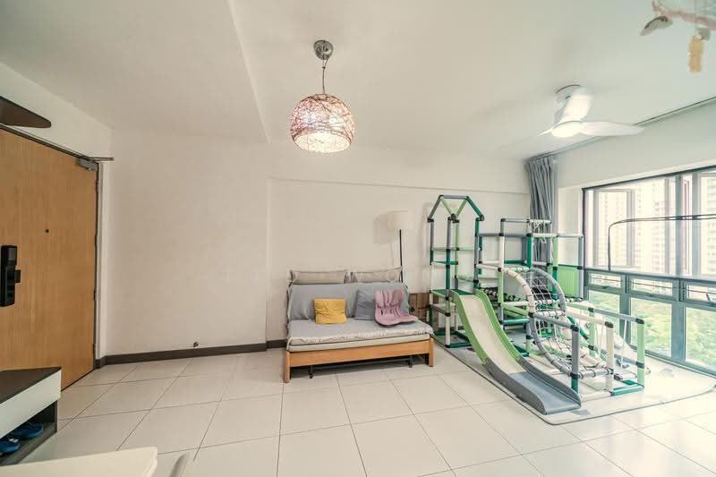 87 Dawson Road, 87 Dawson Road, Alexandra / Commonwealth, 3 Bedrooms, 893 sqft, HDB Flat For Sale, by Ted Wong, 500286184 - Living Room - PropertyGuru.com.sg