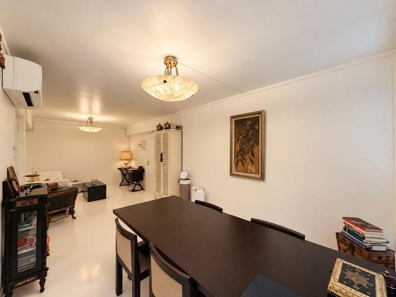 53 Chin Swee Road, 53 Chin Swee Road, Alexandra / Commonwealth, 3 Bedrooms, 829 sqft, HDB Flat For Sale, by Zach Lin, 500286191 - Living Room - PropertyGuru.com.sg