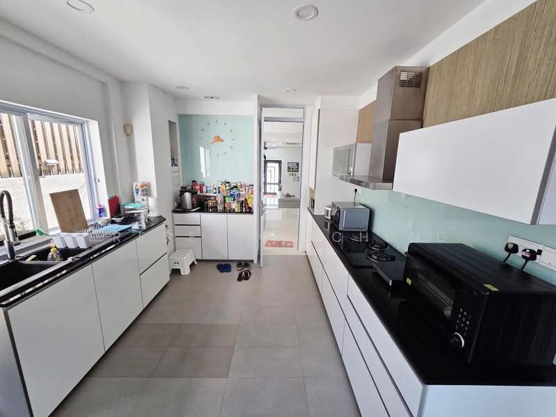 Eaton Park, Gerald Drive, Seletar / Yio Chu Kang, 5 Bedrooms, 2,999 sqft, Semi-Detached House For Sale, by Frederick Cheng, 500286193 - Kitchen - PropertyGuru.com.sg