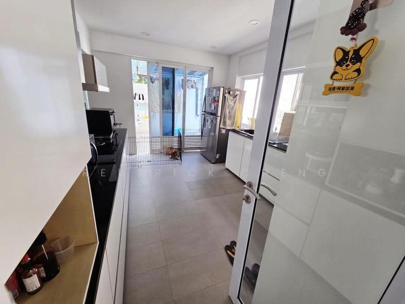 Eaton Park, Gerald Drive, Seletar / Yio Chu Kang, 5 Bedrooms, 2,999 sqft, Semi-Detached House For Sale, by Frederick Cheng, 500286193 - Kitchen - PropertyGuru.com.sg