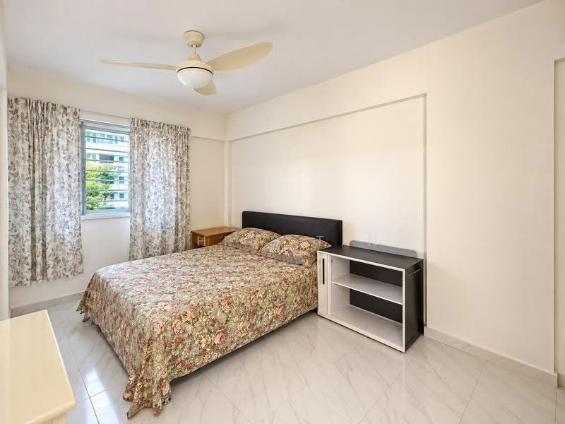 337 Hougang Avenue 7, 337 Hougang Avenue 7, Hougang / Punggol / Sengkang, 3 Bedrooms, 980 sqft, HDB Flat For Rent, by Chris Tan, 500286195 - Bedroom - PropertyGuru.com.sg