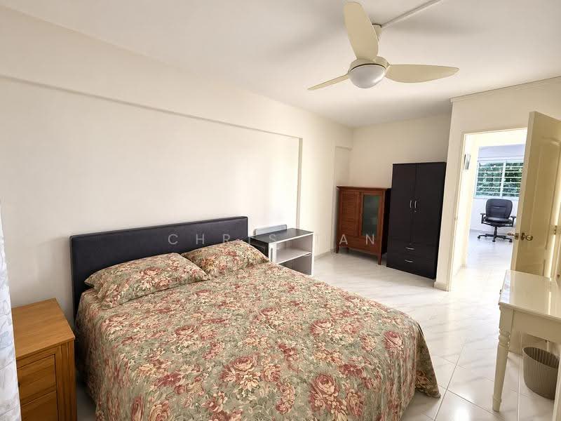 337 Hougang Avenue 7, 337 Hougang Avenue 7, Hougang / Punggol / Sengkang, 3 Bedrooms, 980 sqft, HDB Flat For Rent, by Chris Tan, 500286195 - Bedroom - PropertyGuru.com.sg