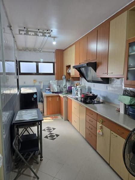 204B Compassvale Drive, 204B Compassvale Drive, Hougang / Punggol / Sengkang, 3 Bedrooms, 1,184 sqft, HDB Flat For Sale, by Karen Neo, 500286199 - Kitchen - PropertyGuru.com.sg