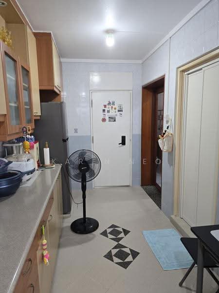 204B Compassvale Drive, 204B Compassvale Drive, Hougang / Punggol / Sengkang, 3 Bedrooms, 1,184 sqft, HDB Flat For Sale, by Karen Neo, 500286199 - Kitchen - PropertyGuru.com.sg