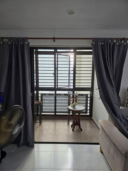 204B Compassvale Drive, 204B Compassvale Drive, Hougang / Punggol / Sengkang, 3 Bedrooms, 1,184 sqft, HDB Flat For Sale, by Karen Neo, 500286199 - Balcony - PropertyGuru.com.sg