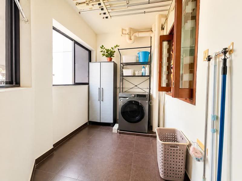 145 Rivervale Drive, 145 Rivervale Drive, Hougang / Punggol / Sengkang, 3 Bedrooms, 1,313 sqft, HDB Flat For Sale, by Tricia Low, 500286205 - Service Yard - PropertyGuru.com.sg